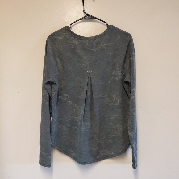 Avia Womens Long Sleeve Athletic Apparel Size M8-10 - Picture 2 of 8